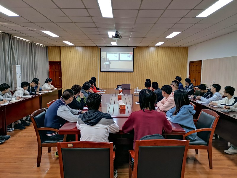 冰球突破mg正规官网组织开展 “四史”系列学习教育活动