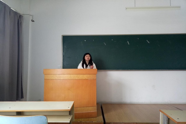冰球突破mg正规官网开展赴砂坝小学支教志愿者培训会