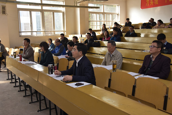 冰球官网举行2016年青年教师教学基本功比赛