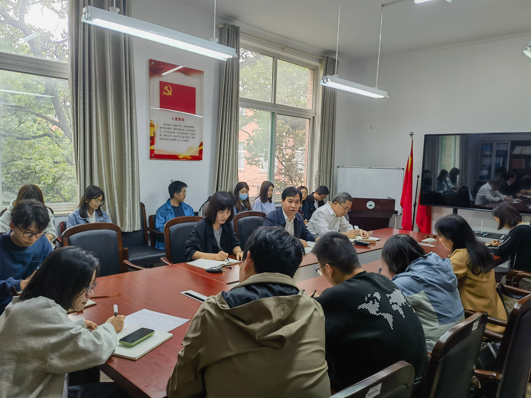 冰球突破mg正规官网召开党建工作会议
