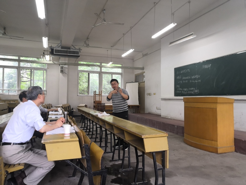 冰球突破mg正规官网举行2019年青年教师教学基本功比赛